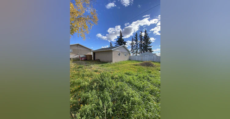 10818 93a Street, Grande Prairie, AB, T8V 1Y7 - 17