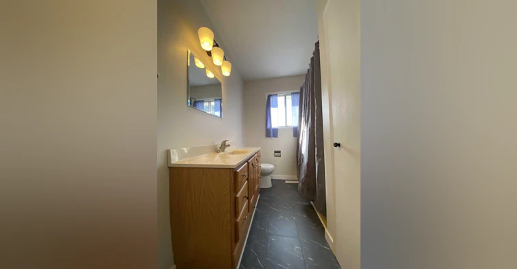 10818 93a Street, Grande Prairie, AB, T8V 1Y7 - 9