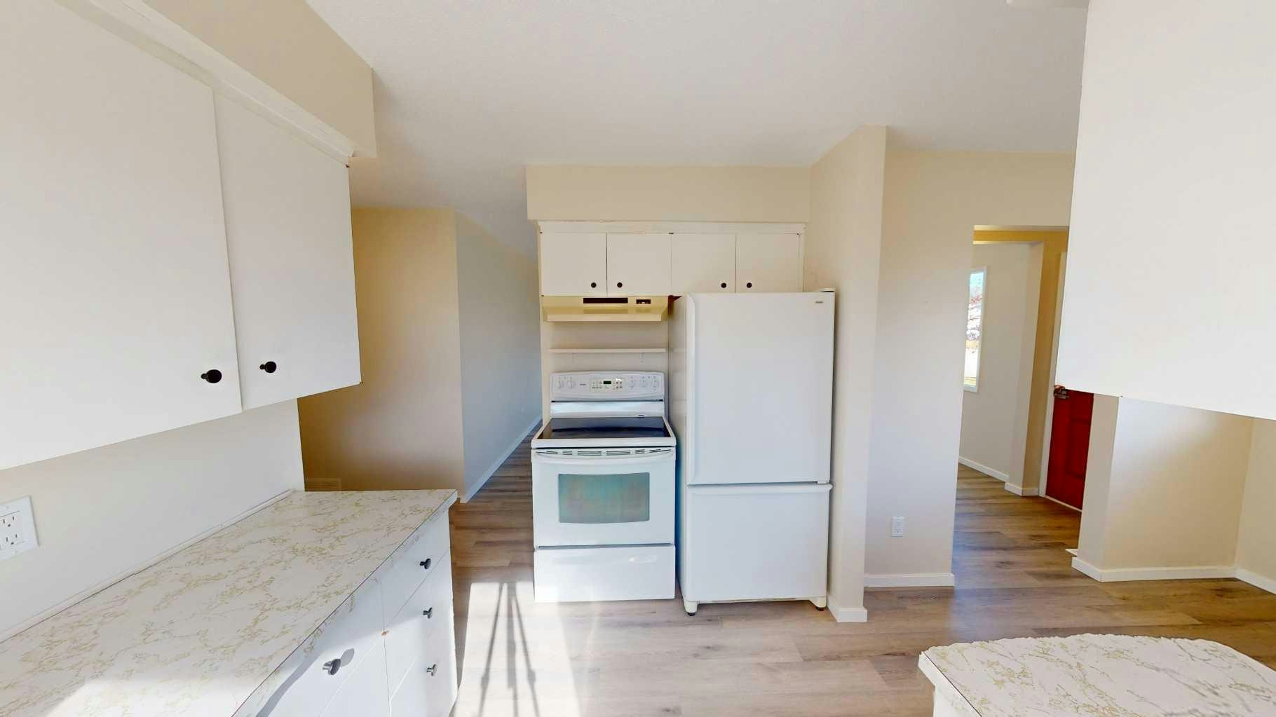 10818 93a Street, Grande Prairie, AB, T8V 1Y7 - 5