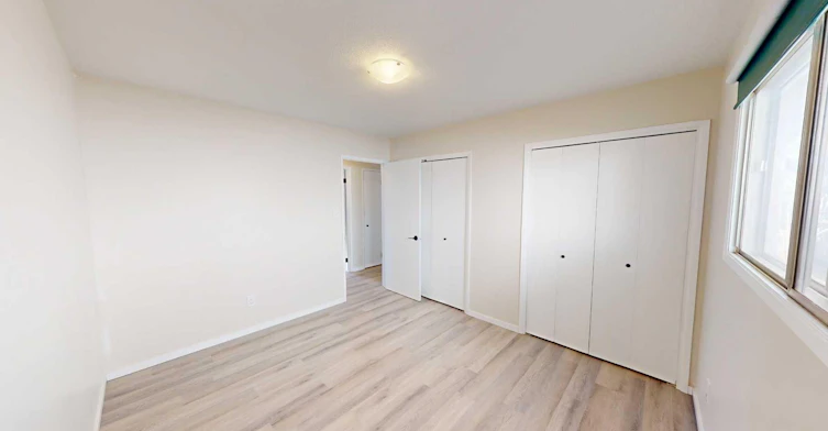 10818 93a Street, Grande Prairie, AB, T8V 1Y7 - 8