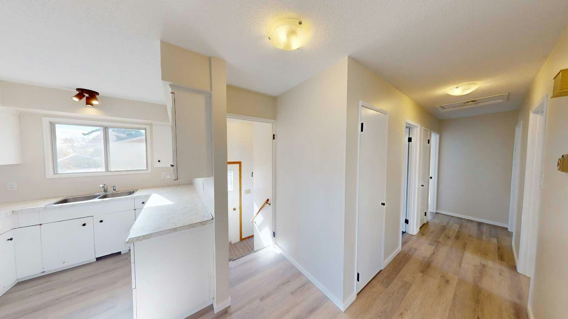 10818 93a Street, Grande Prairie, AB, T8V 1Y7 - 7