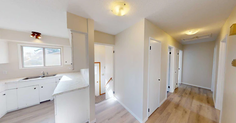 10818 93a Street, Grande Prairie, AB, T8V 1Y7 - 7
