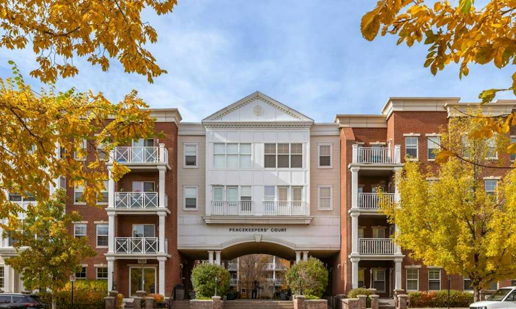 1302-5605 Henwood Street SW