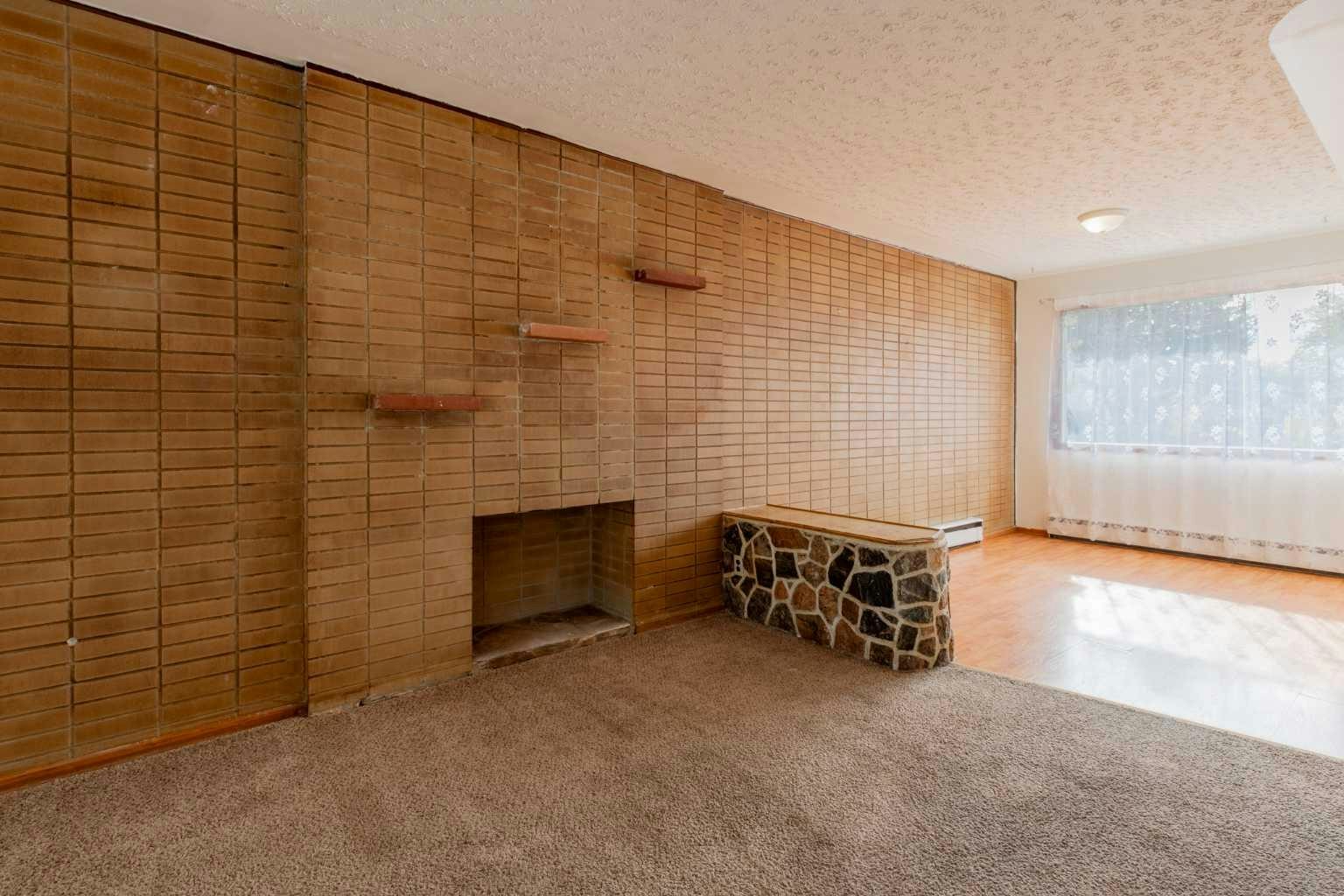 2504 7 Avenue N, Lethbridge, AB, T1H 0Z4 - 9