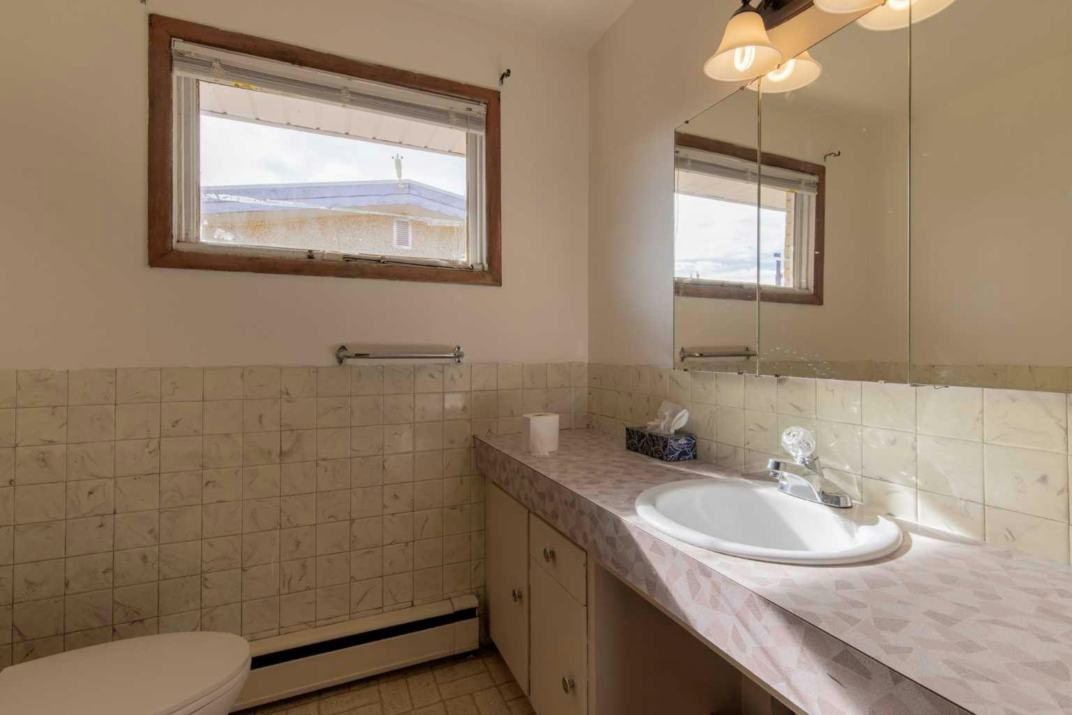 2504 7 Avenue N, Lethbridge, AB, T1H 0Z4 - 16