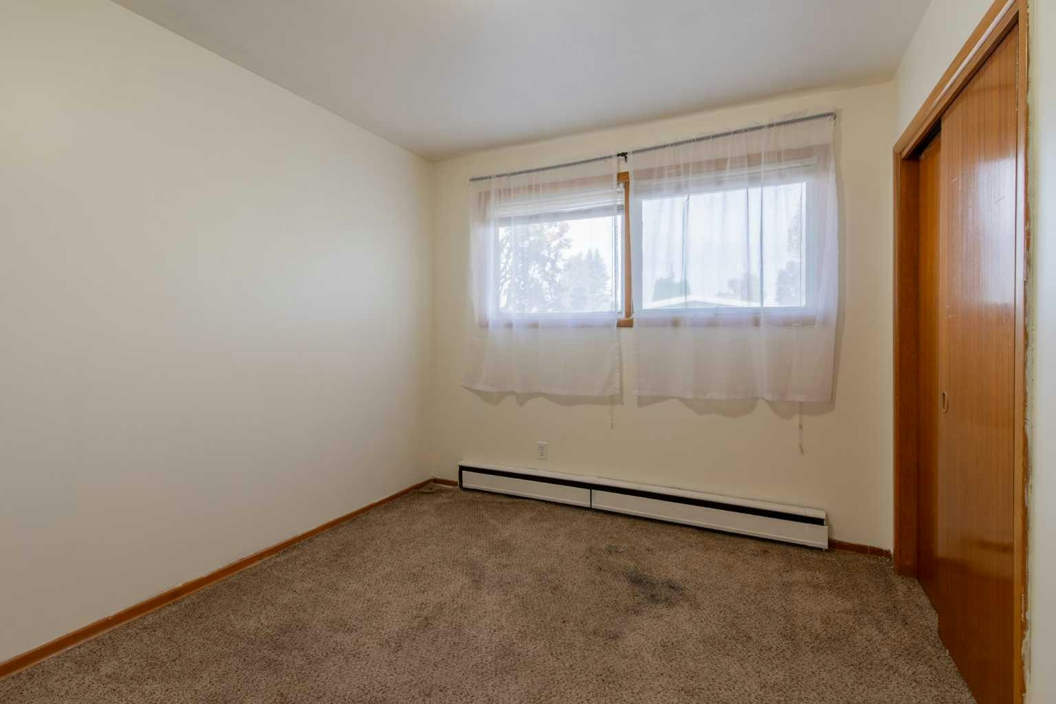 2504 7 Avenue N, Lethbridge, AB, T1H 0Z4 - 17