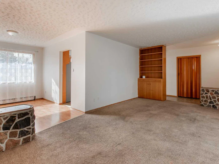 2504 7 Avenue N, Lethbridge, AB, T1H 0Z4 - 6