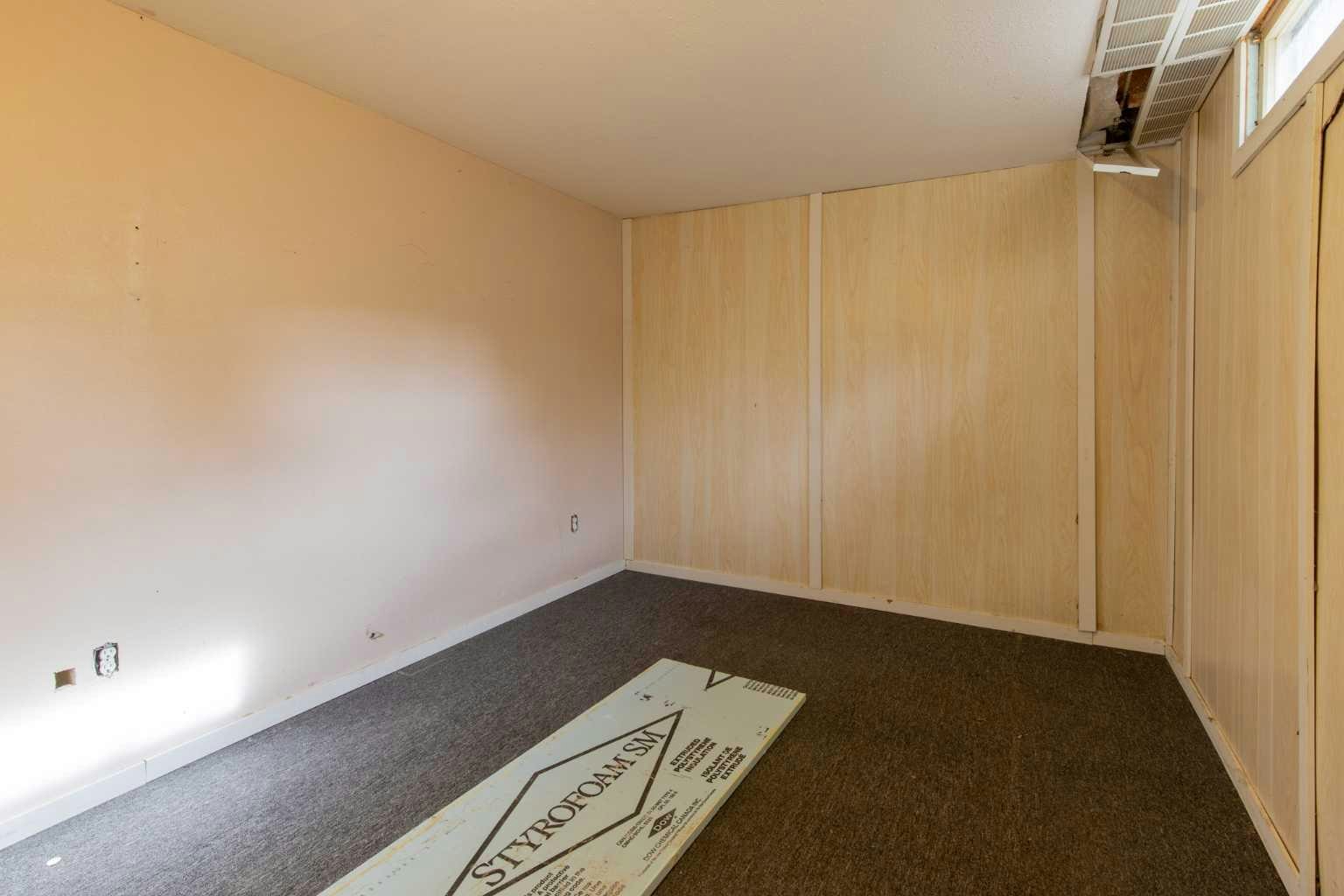 2504 7 Avenue N, Lethbridge, AB, T1H 0Z4 - 25