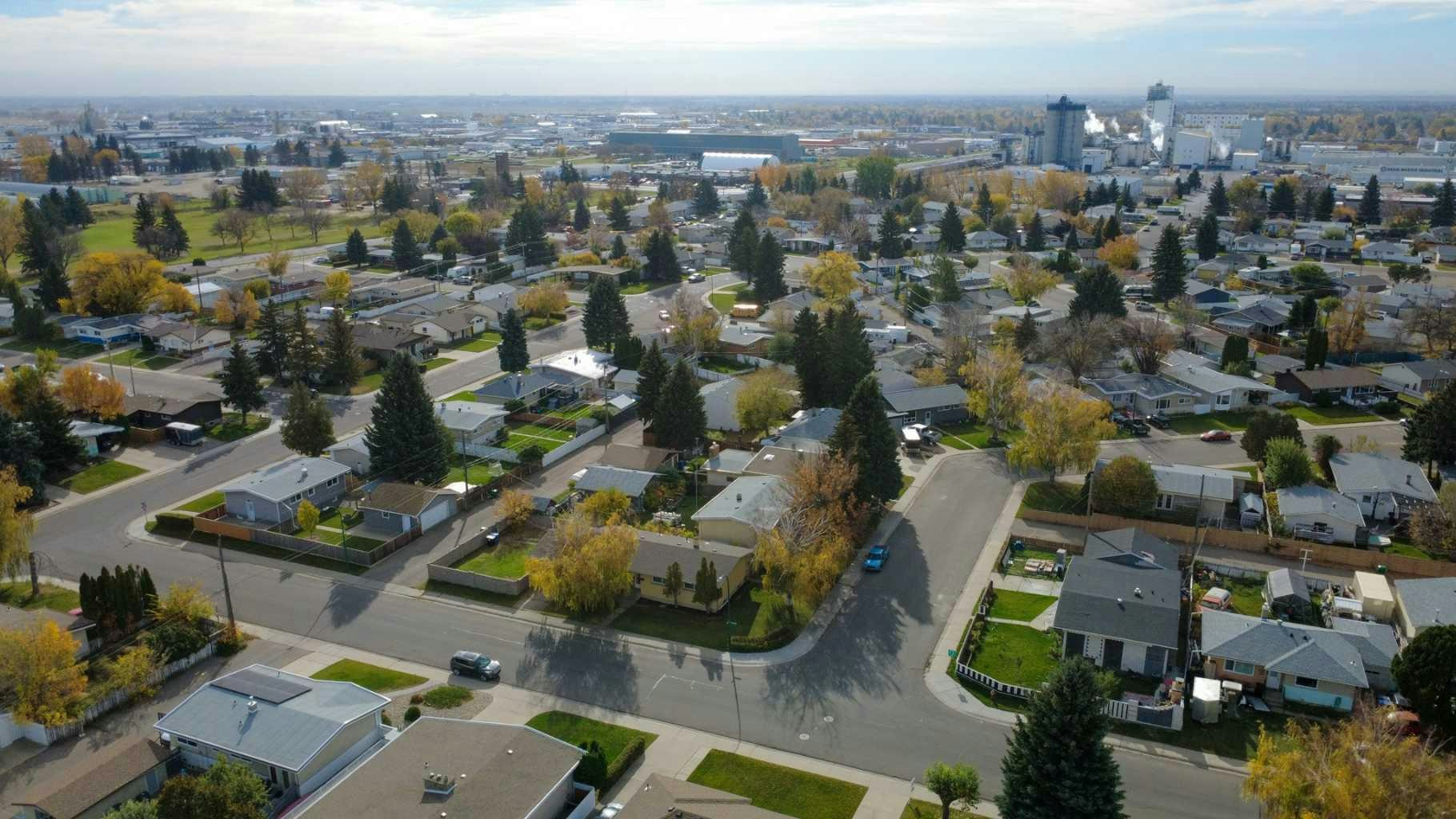 2504 7 Avenue N, Lethbridge, AB, T1H 0Z4 - 34