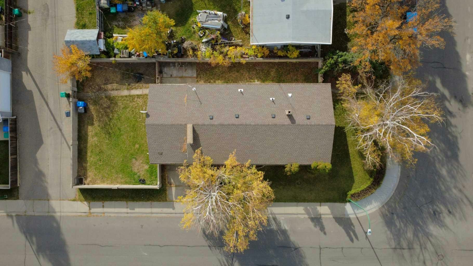 2504 7 Avenue N, Lethbridge, AB, T1H 0Z4 - 33