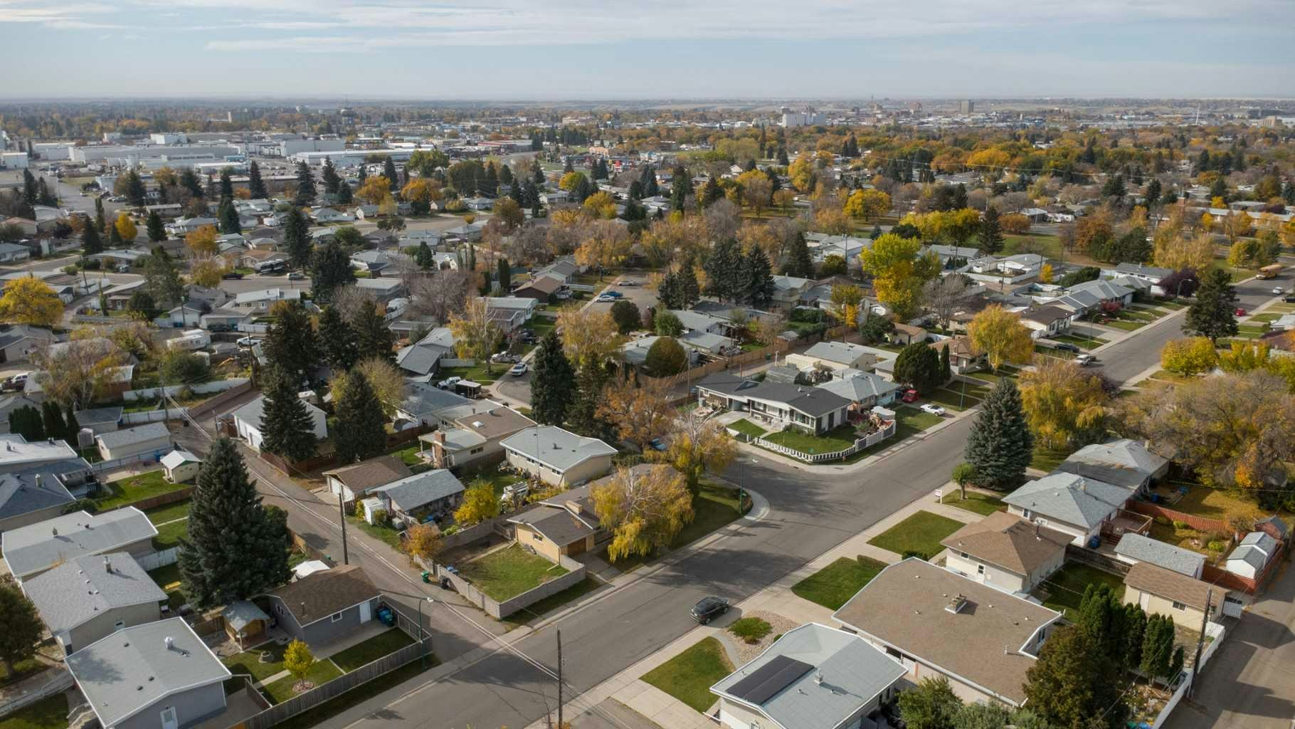2504 7 Avenue N, Lethbridge, AB, T1H 0Z4 - 35