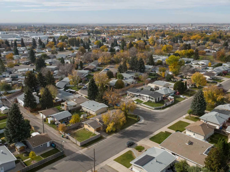 2504 7 Avenue N, Lethbridge, AB, T1H 0Z4 - 35