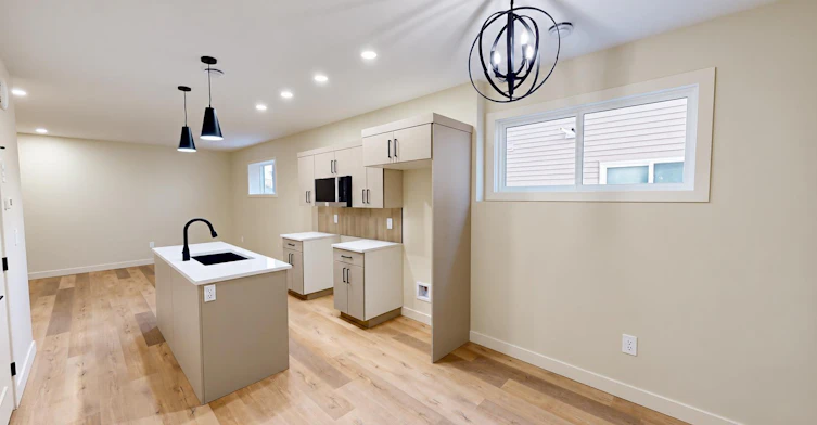 A-8870 85a Avenue, Grande Prairie, AB, T8X 0R5 - 4