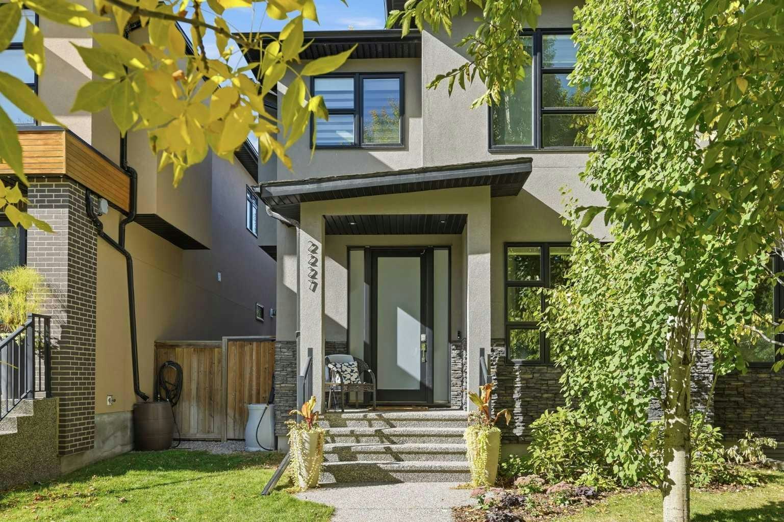 2227 26 Street SW, Calgary, AB, T3E 2A4
