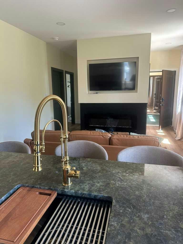 21 Ave 12366 Avenue, Crowsnest Pass, AB, T0K 0E0 - 13