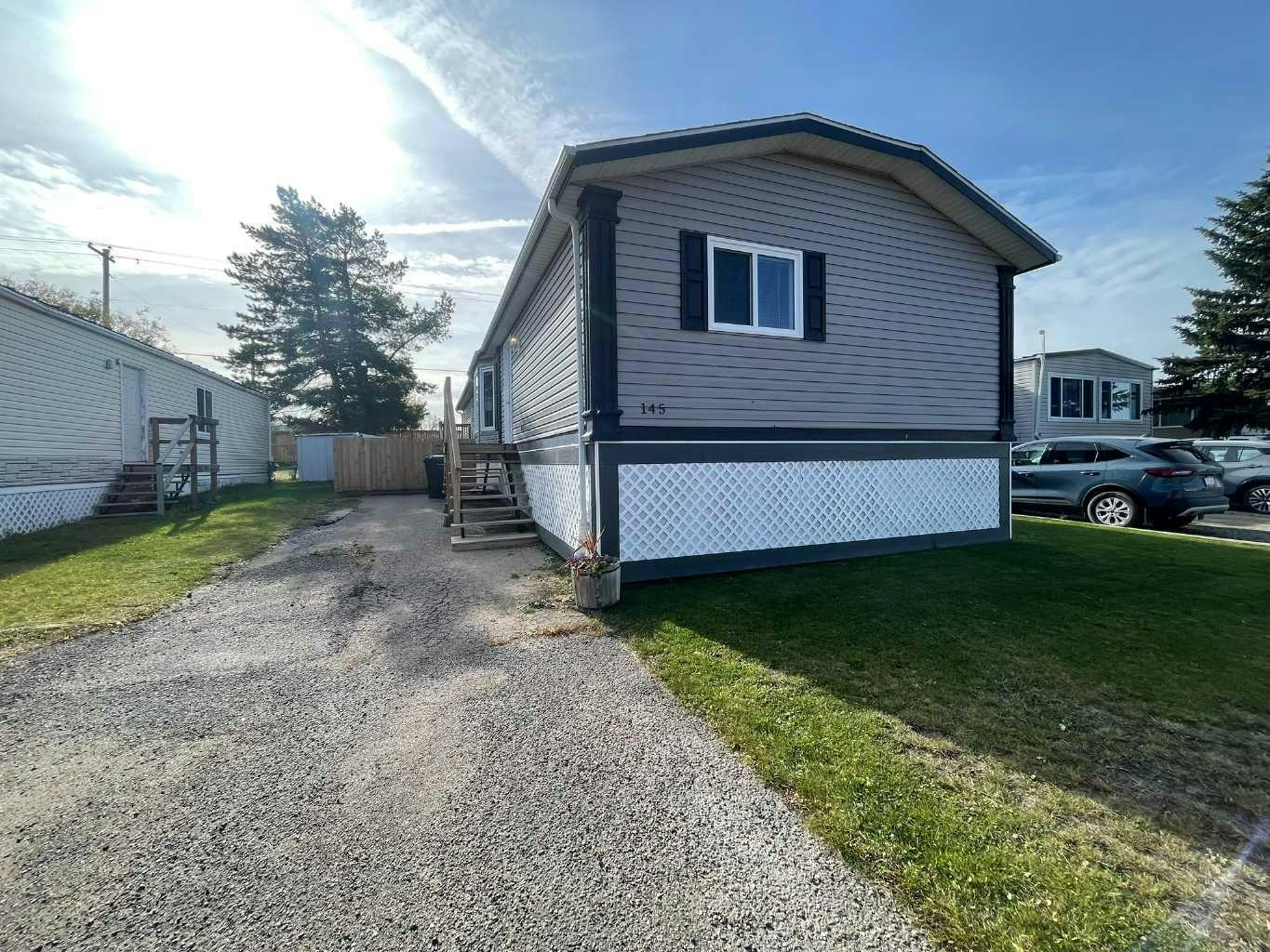 145-5308 57 Street, Lloydminster City West, AB, T9V 2A3
