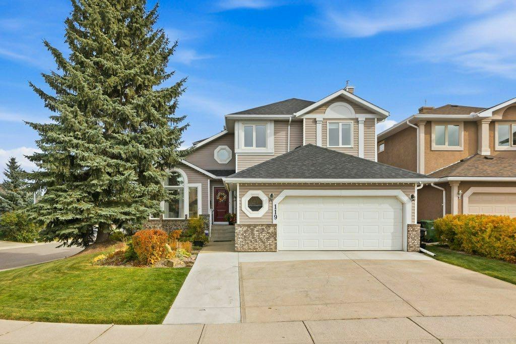 119 Woodpark Circle SW, Calgary, AB, T2W 6E9