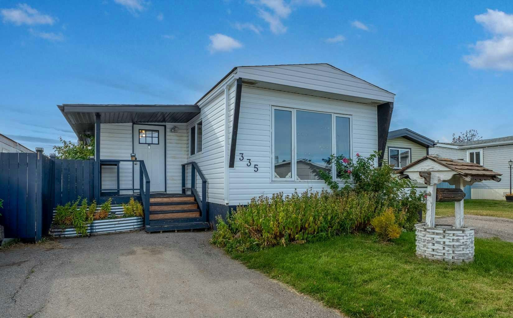 335-6220 17 Avenue SE, Calgary, AB, T2W 0A6