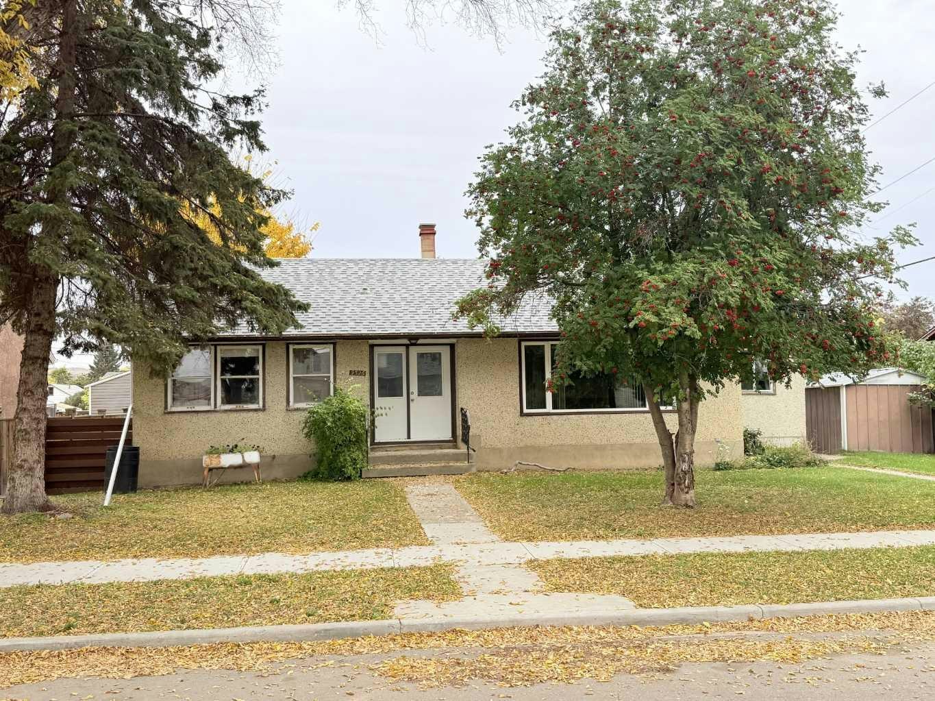 9526 86 Avenue, Peace River, AB, T8S 1G5