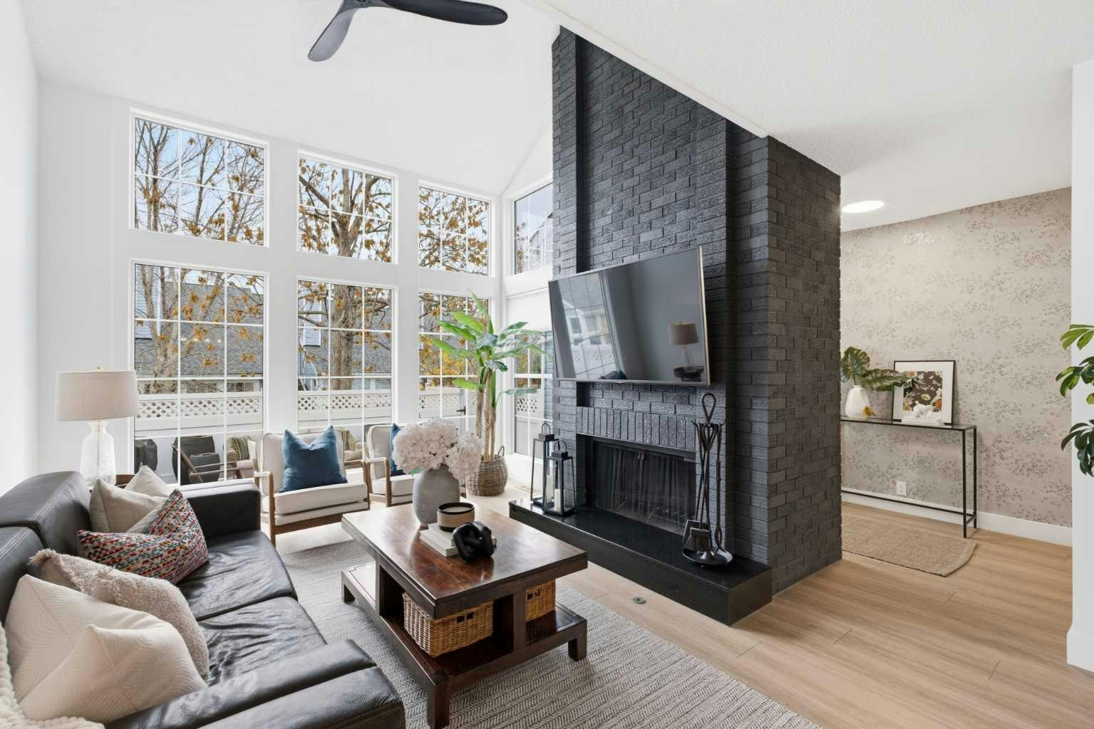 52-28 Berwick Crescent NW, Calgary, AB, T3K 1Y7