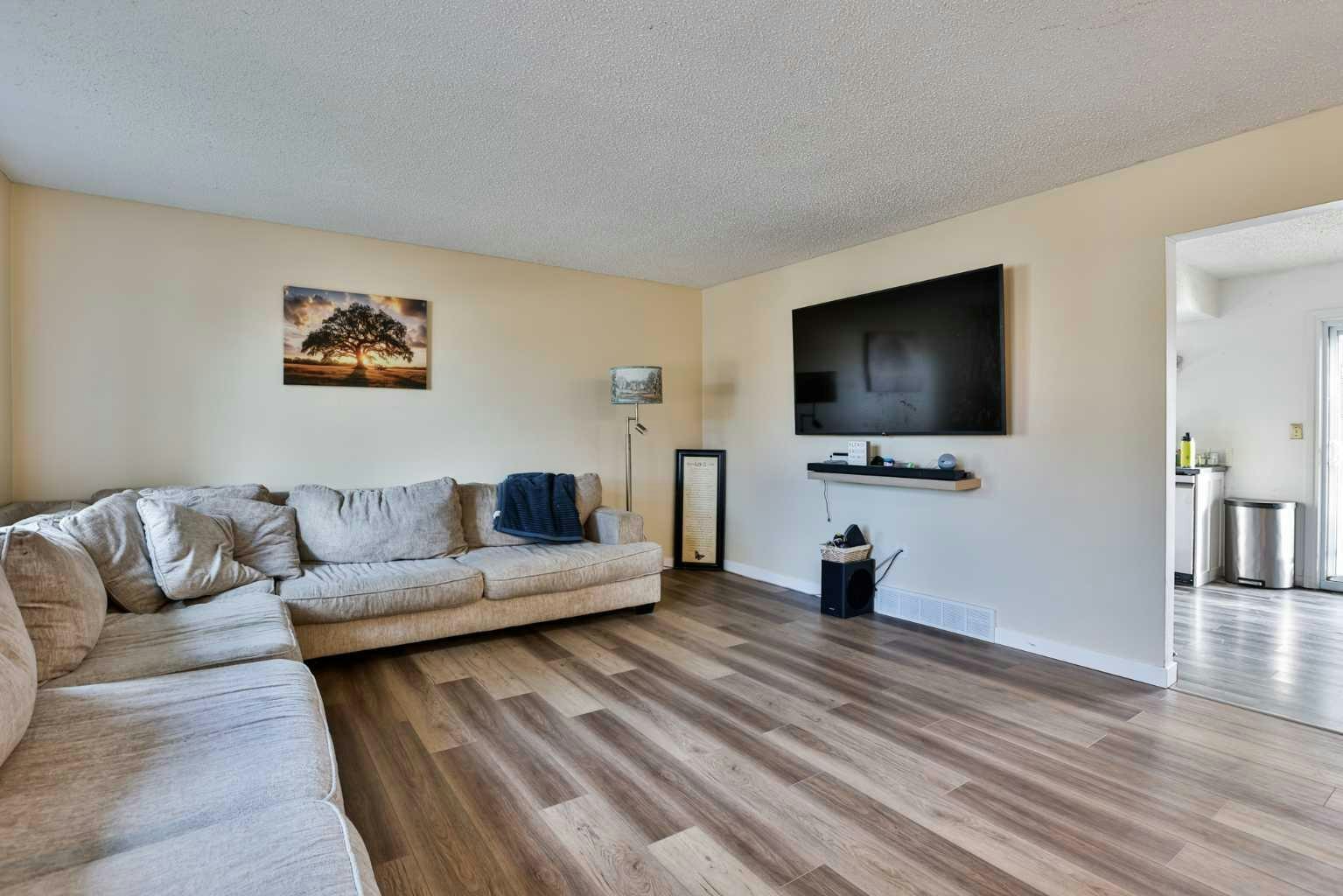 186 Oxford Road W, Lethbridge, AB, T1K 4V4