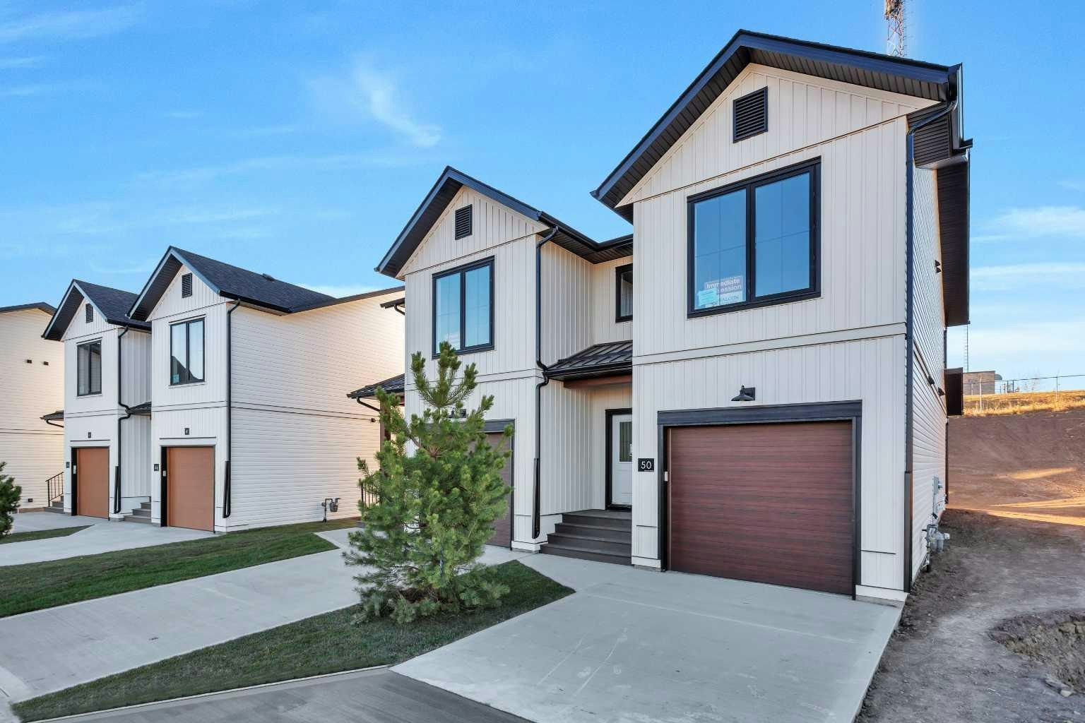 58 Concord Rise, Sylvan Lake, AB, T4S 0N7