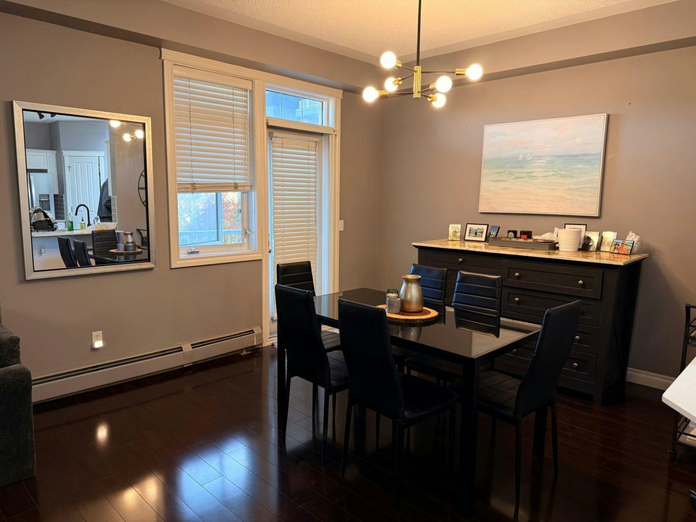 301-2411 Erlton Road SW, Calgary, AB, T2S 3B9 - 3
