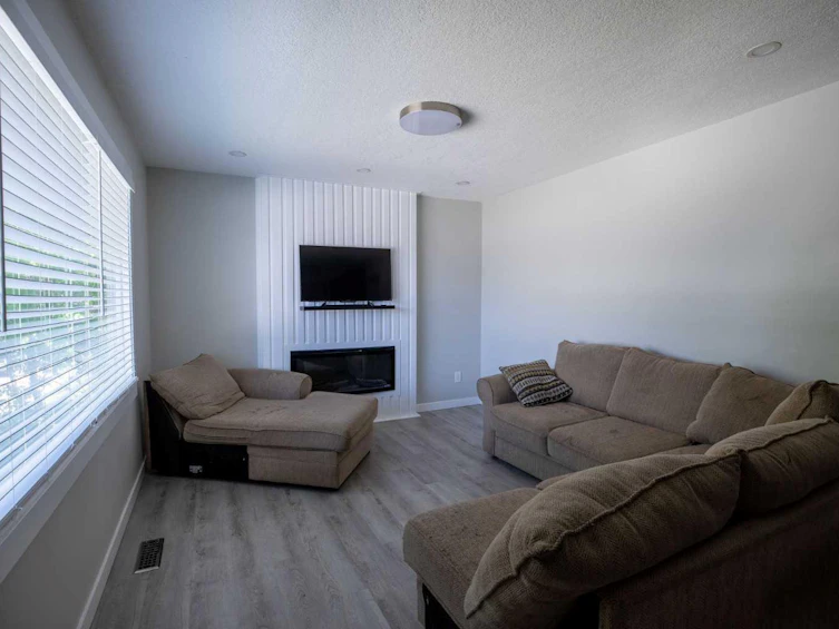 119 Maranda Close NE, Calgary, AB, T2A 3E7 - 5