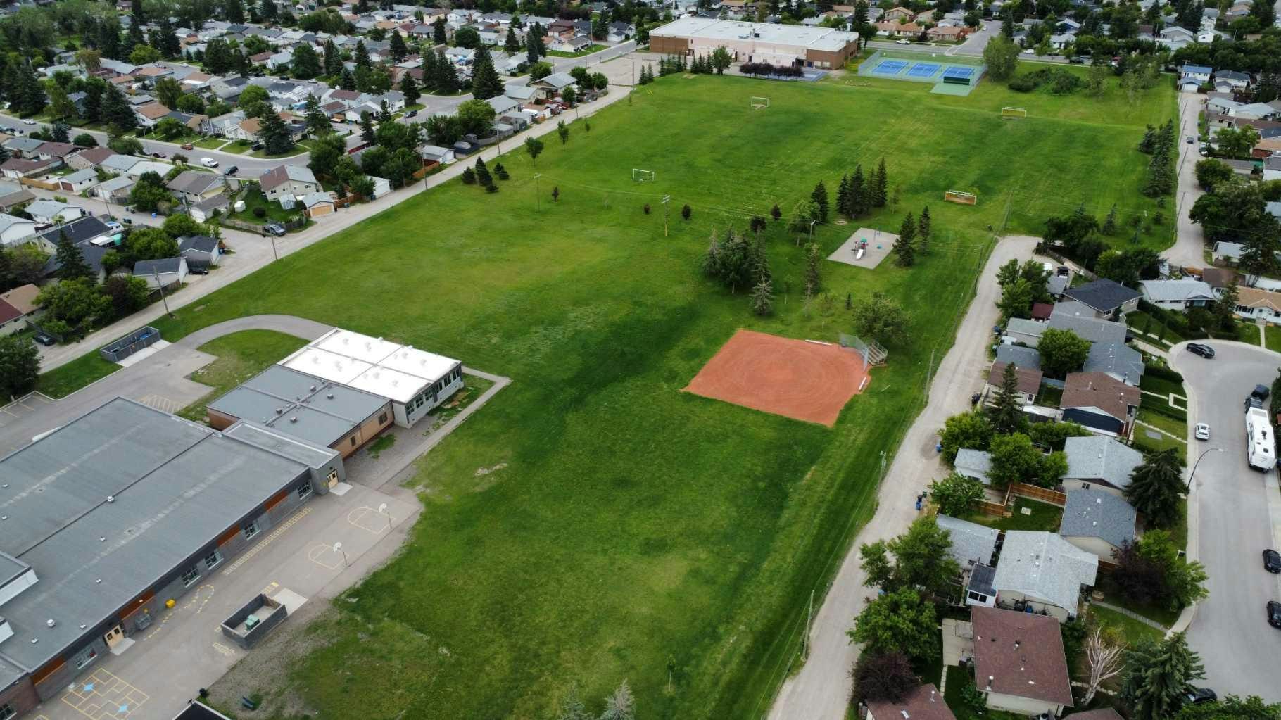 119 Maranda Close NE, Calgary, AB, T2A 3E7 - 25