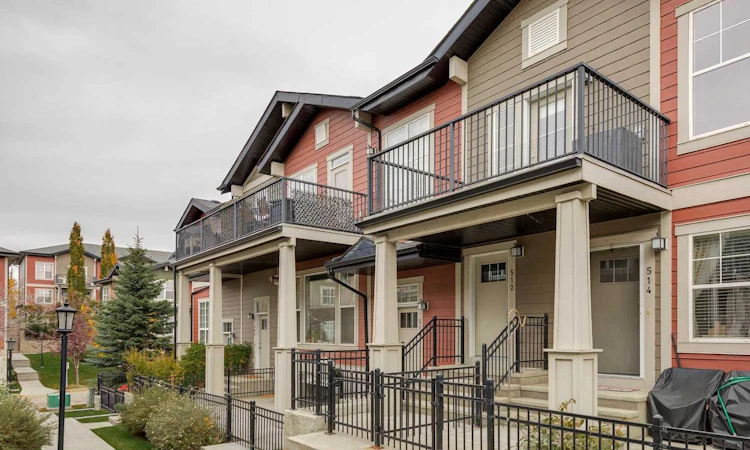 512 Cranford SE