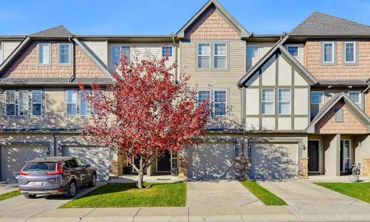 16 Eversyde Park SW