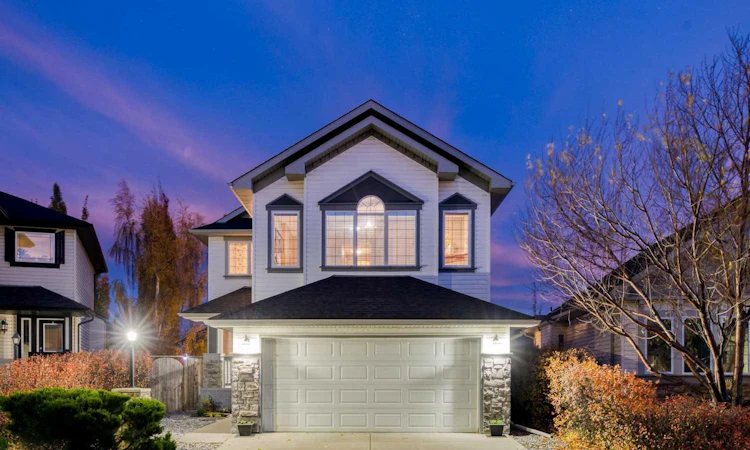 763 Cimarron Close