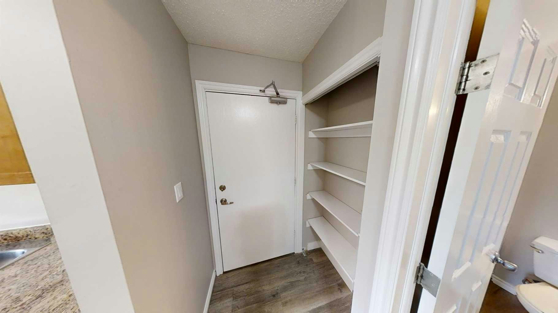 21-10028 105 Avenue, Grande Prairie, AB, T8V 1H1 - 2