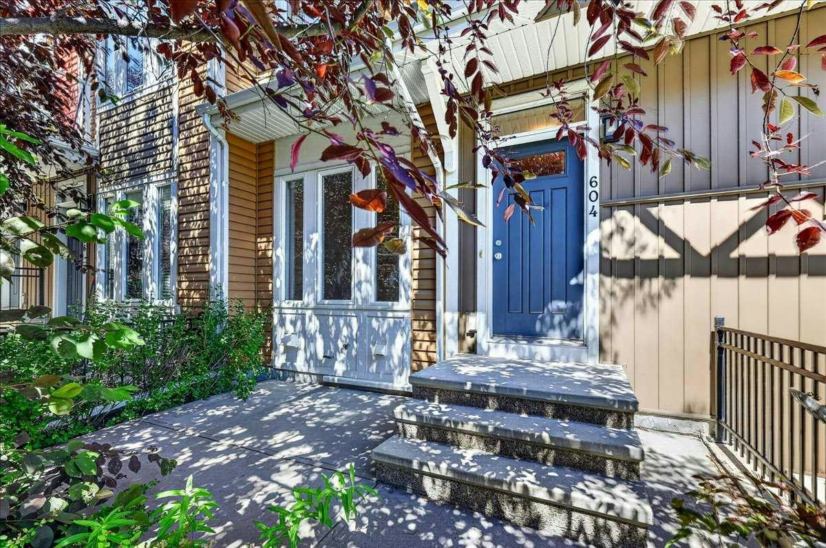 604 Auburn Bay Square SE, Calgary, AB, T3M 0Y9