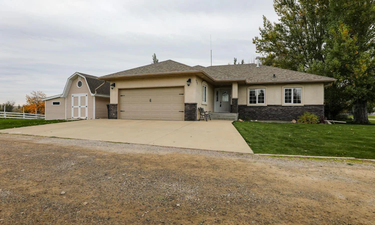 429 S 2 Street W