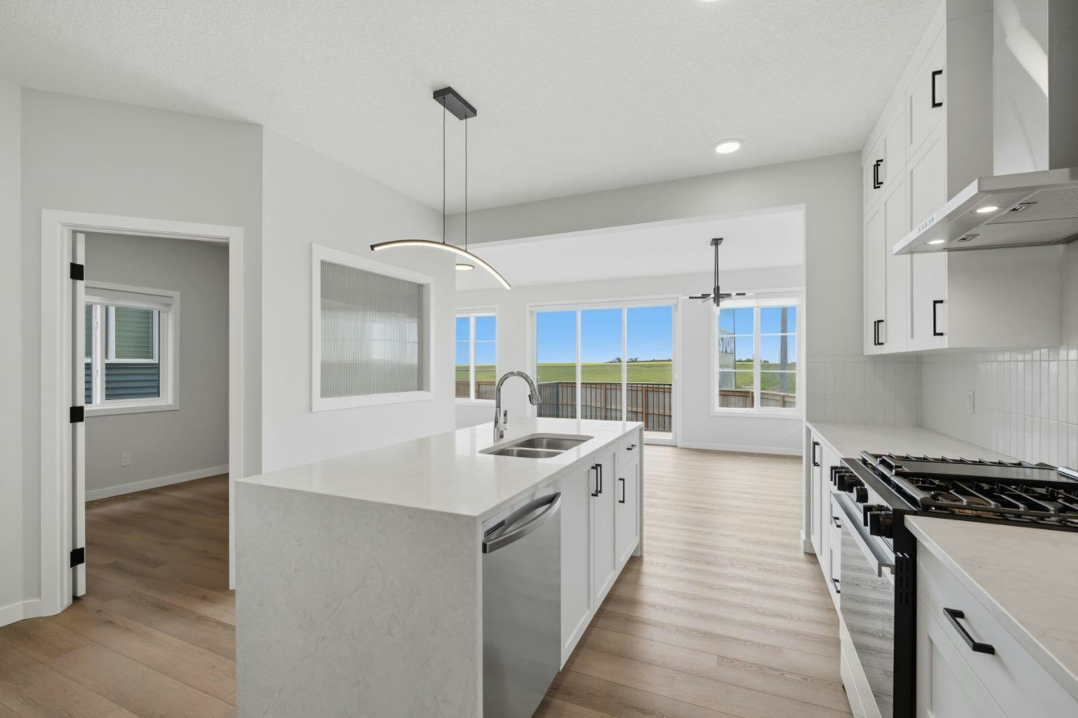 212 Lewiston Landing NE, Calgary, AB, T3P 2N8