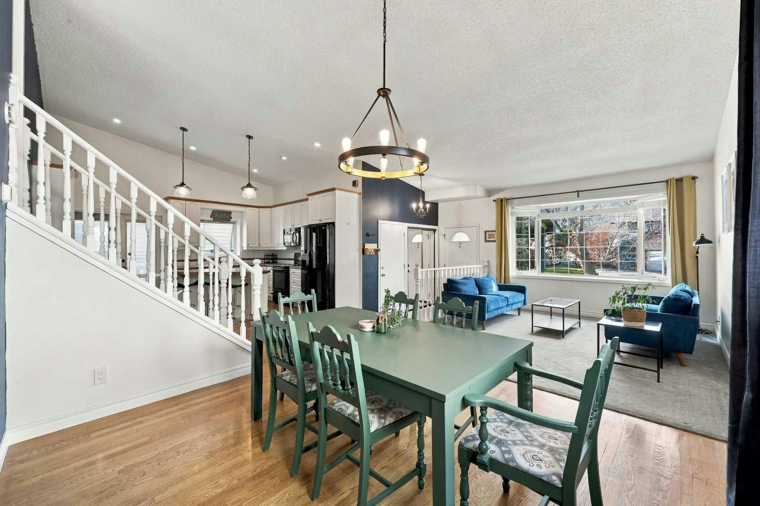 71 Hawkhill Way NW, Calgary, AB, T3G 3A3 - 11