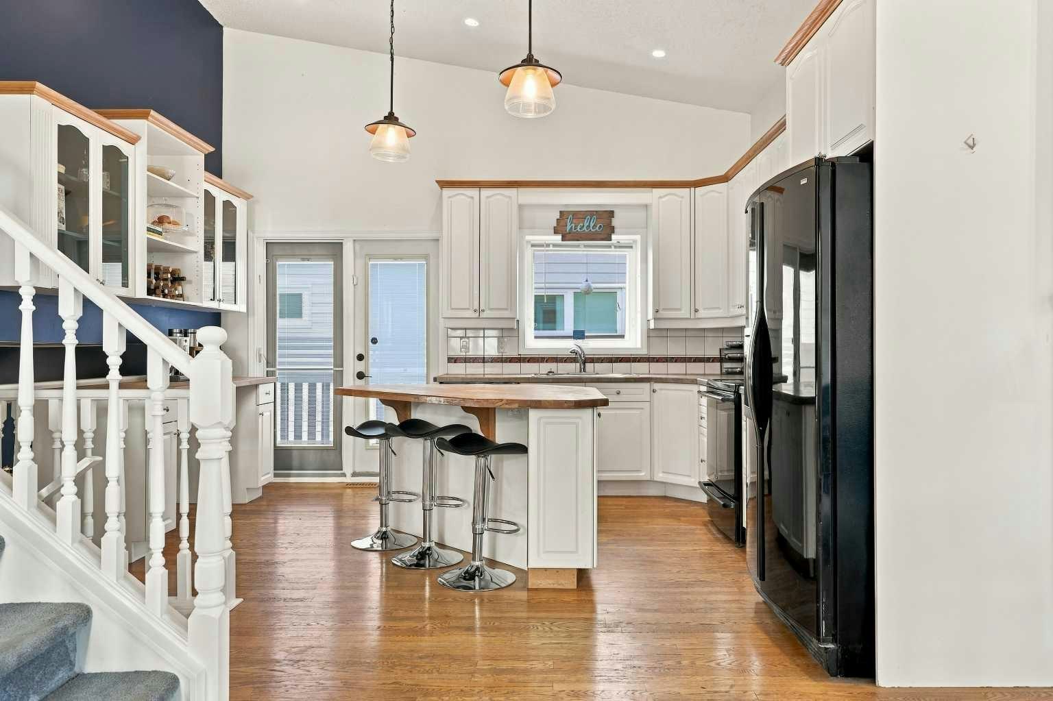 71 Hawkhill Way NW, Calgary, AB, T3G 3A3 - 13