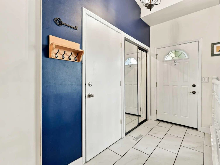 71 Hawkhill Way NW, Calgary, AB, T3G 3A3 - 2