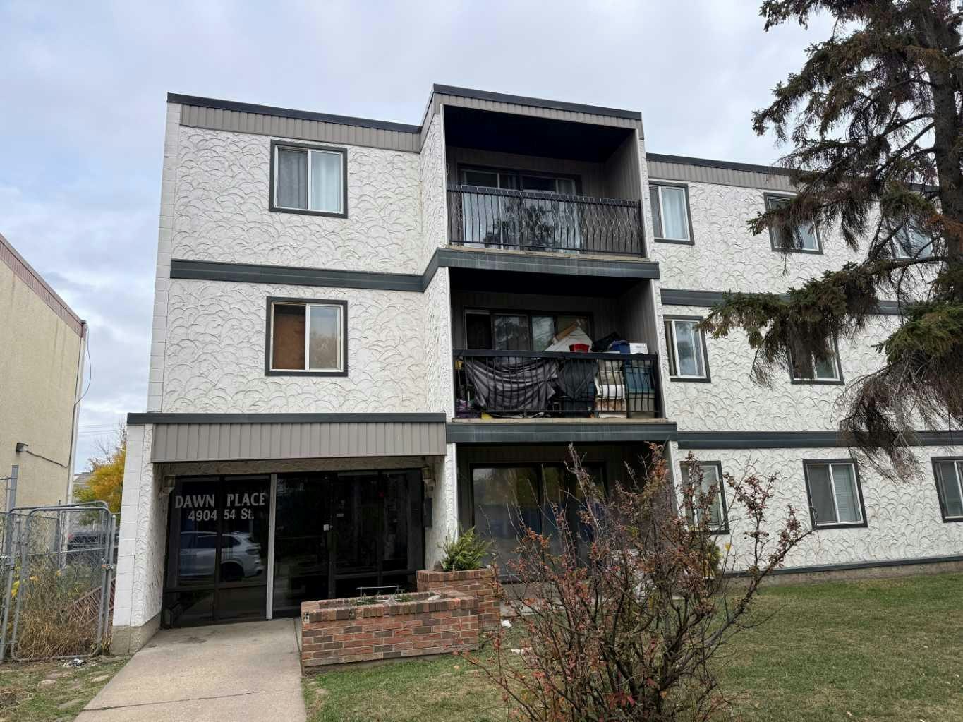202-4904 54 Street, Red Deer, AB, T4N 2G8