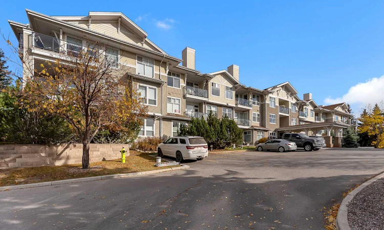 1109-1010 Arbour Lake Road NW