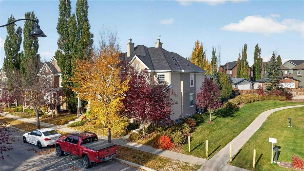 6 Prestwick Estate Gate SE, Calgary, AB, T2Z 4B6