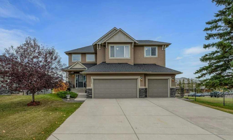 303 Lakeside Greens Drive