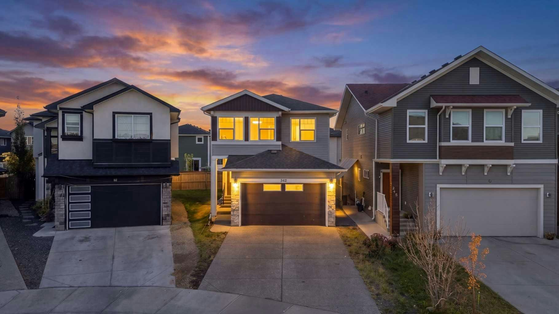 242 Savanna Close NE, Calgary, AB, T3J 0X7