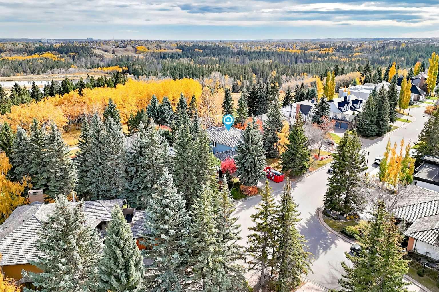 120 Woodacres Drive SW, Calgary, AB, T2W 4Z8