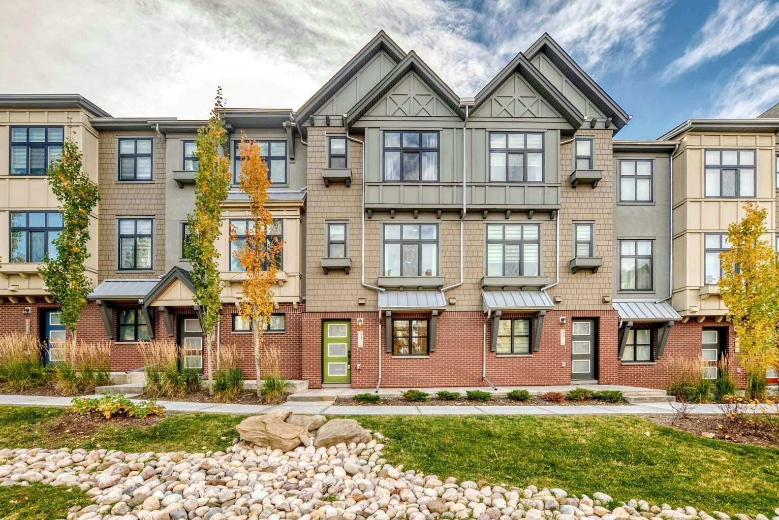 91 Spring Willow Close SW, Calgary, AB, T3H 3V8