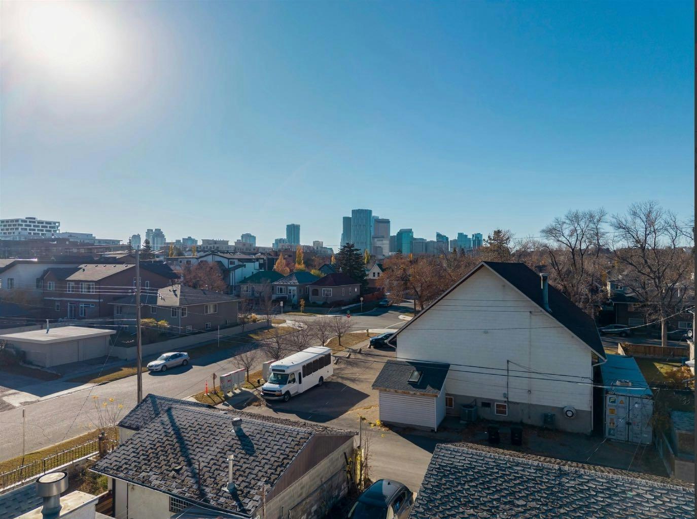 407 11 Street NE, Calgary, AB, T2E 4N5