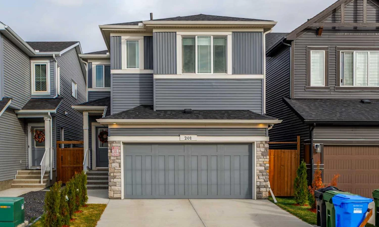 201 Creekstone Path SW