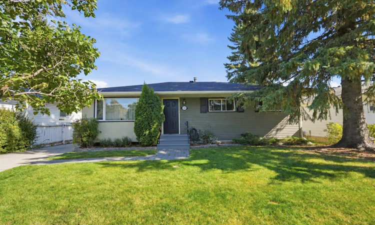 436 Arlington Drive SE
