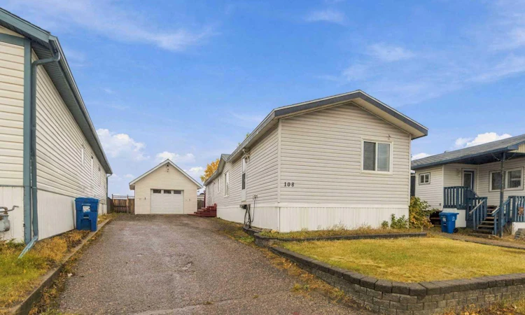 108 Gregoire Crescent